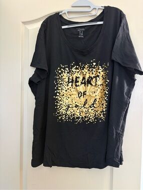 Black Short Sleeve Tee with Gold Heart Print